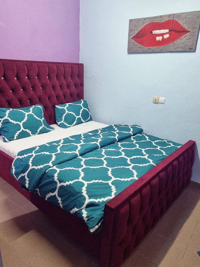 Residence Sighaka - Studio Meuble Vip Avec Wifi, Gardien, Parking Douala Exterior foto